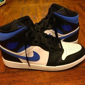 Air Jordan 1 Mid ‘Racer Blue’
